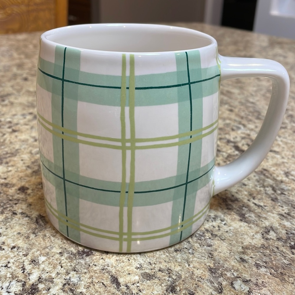DOLLY PARTON Oversized Stoneware Coffee Mug. EUC LIKE NEW! Striped Greens